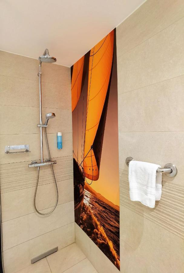 Hotel Victoria 4*